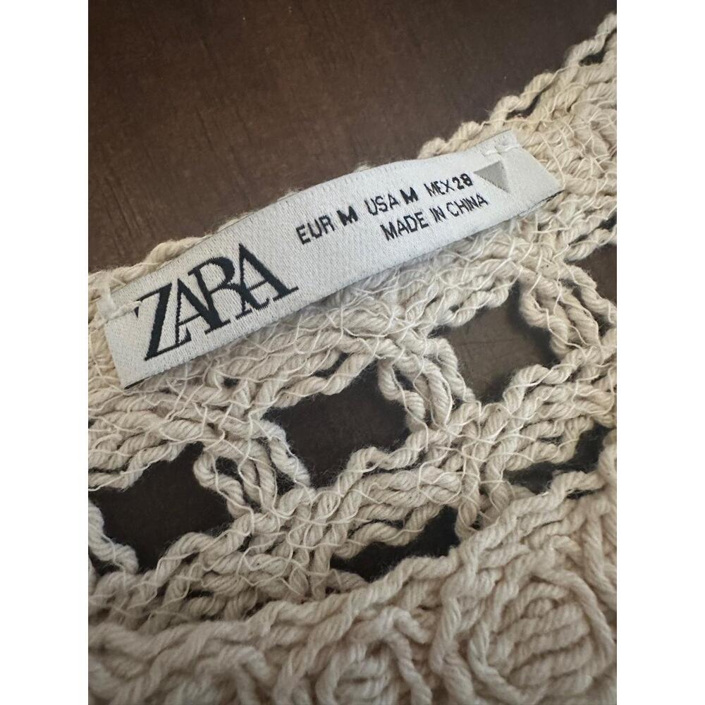 Zara Top Womens Size Medium Cream Crochet Sleeveless Scalloped Hem Ruffled - Picture 4 of 10